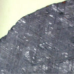Météorite de fer avec des figures de Widmanstätten
