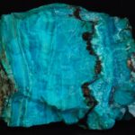 Chrysocolle, silicate hydraté de cuivre. Cu2-xAlx(H2-xSi2O5)(OH)4 · nH2O, Chili