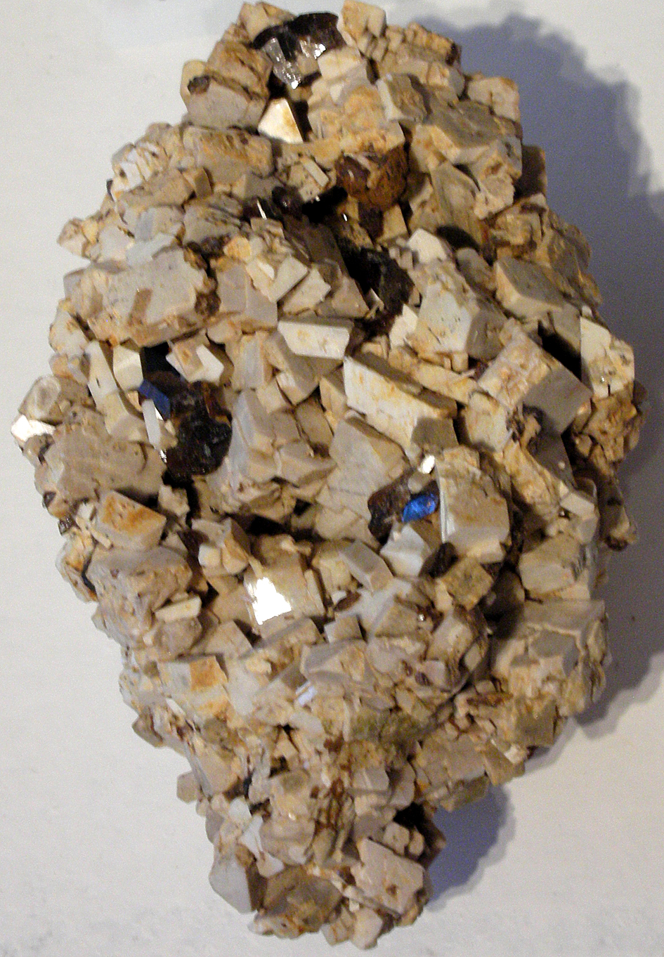 Cristaux beiges de feldspath potassique